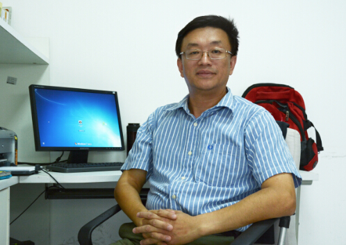 赖明明